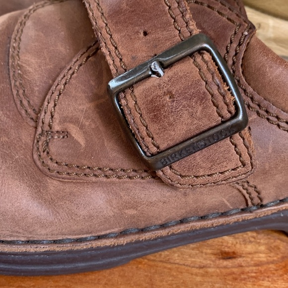 Birkenstock Shoes Strappy Leather Buckle Closure, full shoe size 40 - Picture 2 of 12